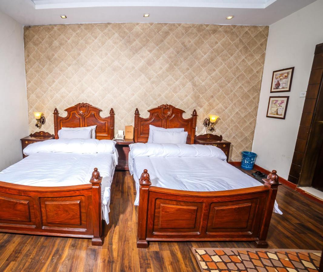 Vip House 호텔 페샤와르 외부 사진